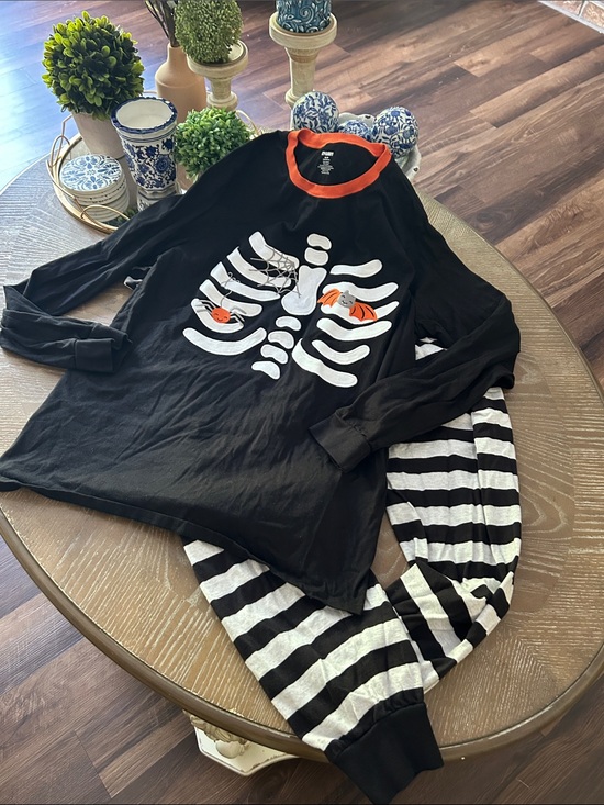 Gymboree Other - Adult Black Halloween Trick or Treat Skeleton Pajama Set